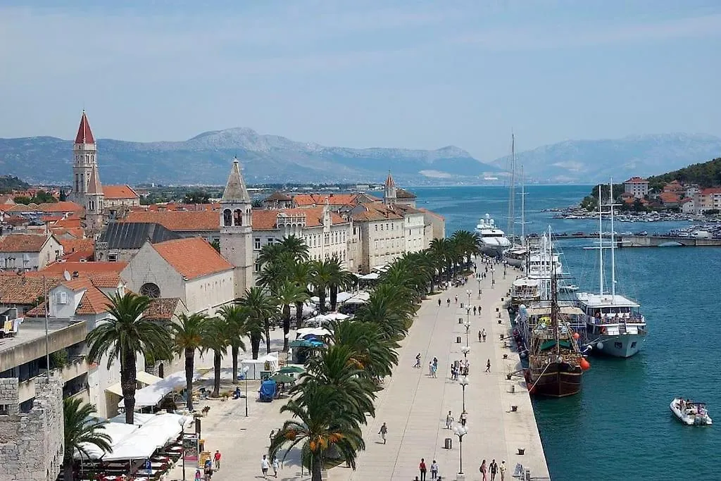 Holiday home House Duje Villa Plano Croatia